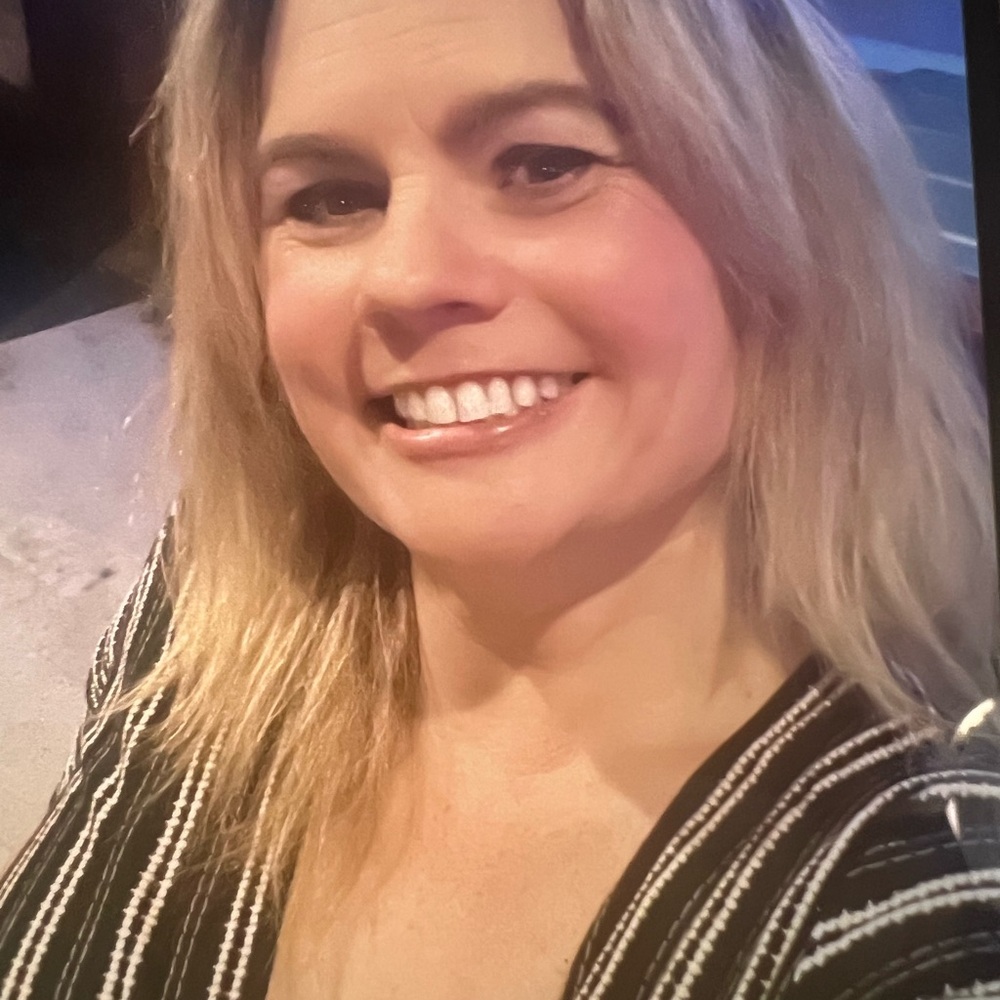 Meet your Posher, Jennifer